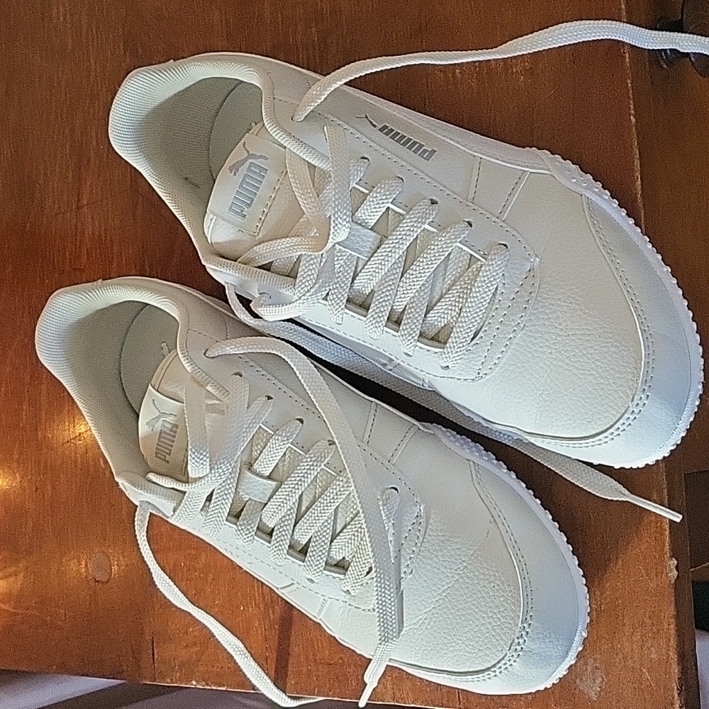 Puma trainers